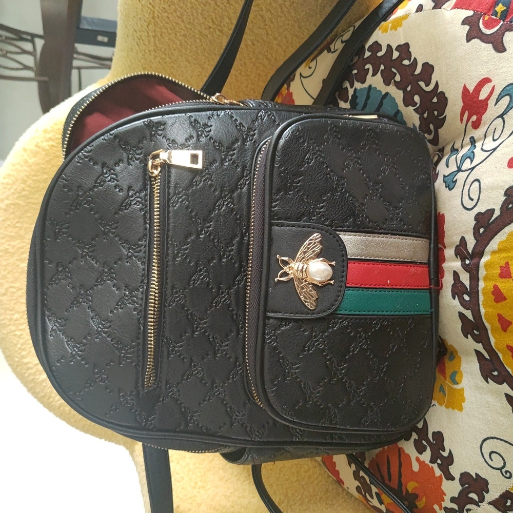 Bee back pack